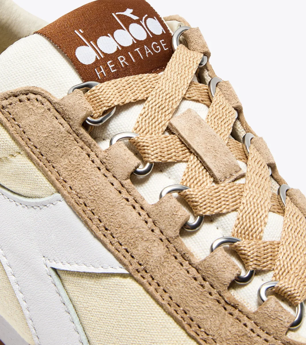 Diadora Heritage Sneaker Equipe Canvas Sw Evo in Misto Pelle Crema Nuvola Unisex - immagine 8