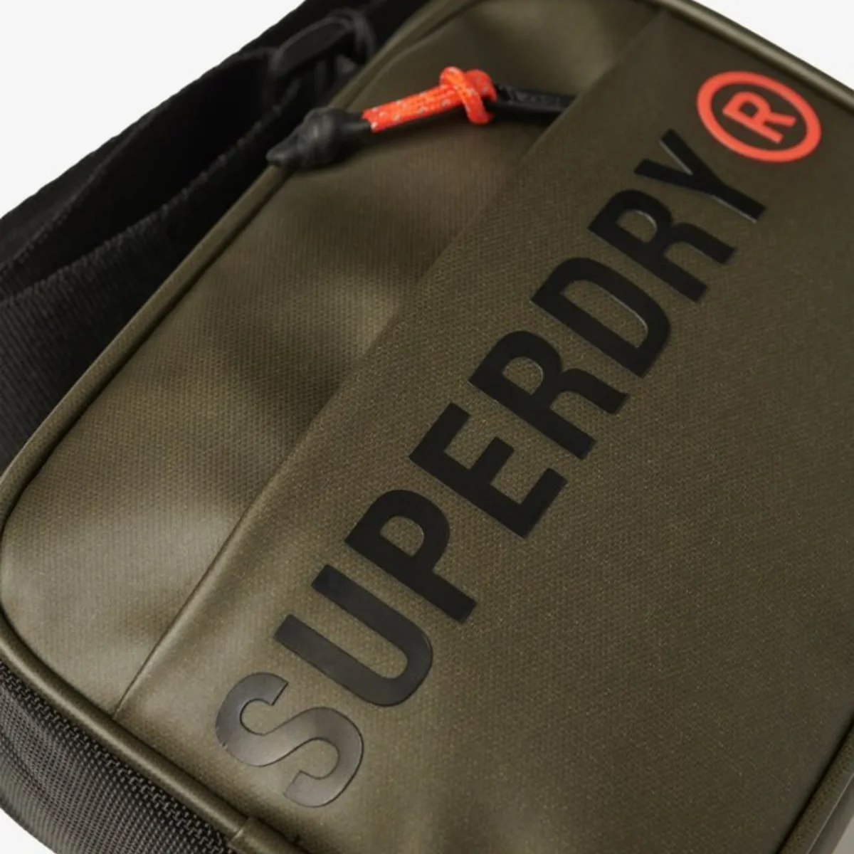 Superdry Borsello Tarp cross body camera bag olive green - immagine 5