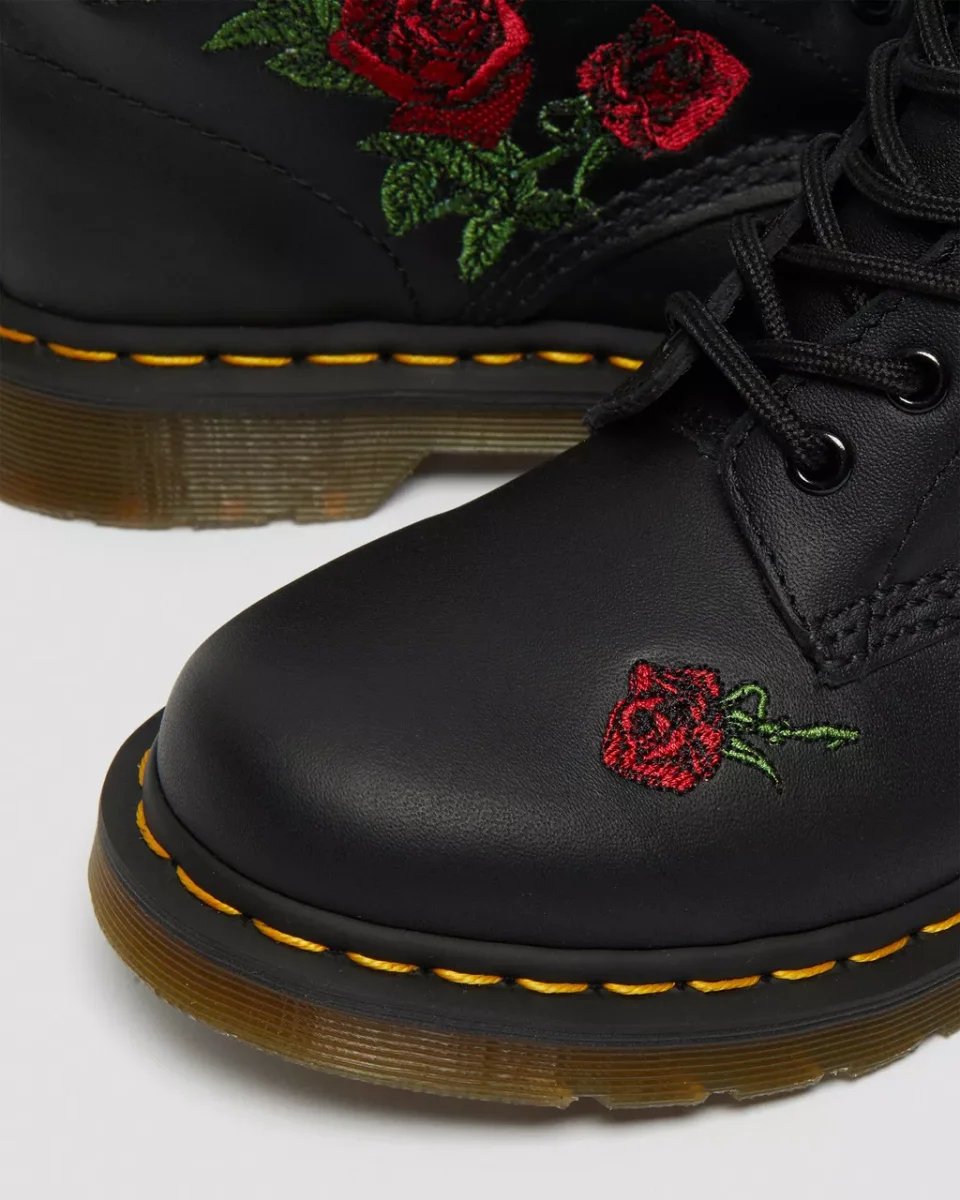 Dr. Martens Stivali Stringati 1460 Vonda Black Softy T in Pelle Nero Donna - immagine 6