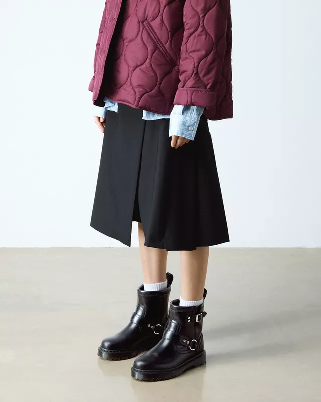 Dr. Martens Stivale biker motociclista Anistone Harness Black Orleans in Pelle Nero Donna - immagine 3