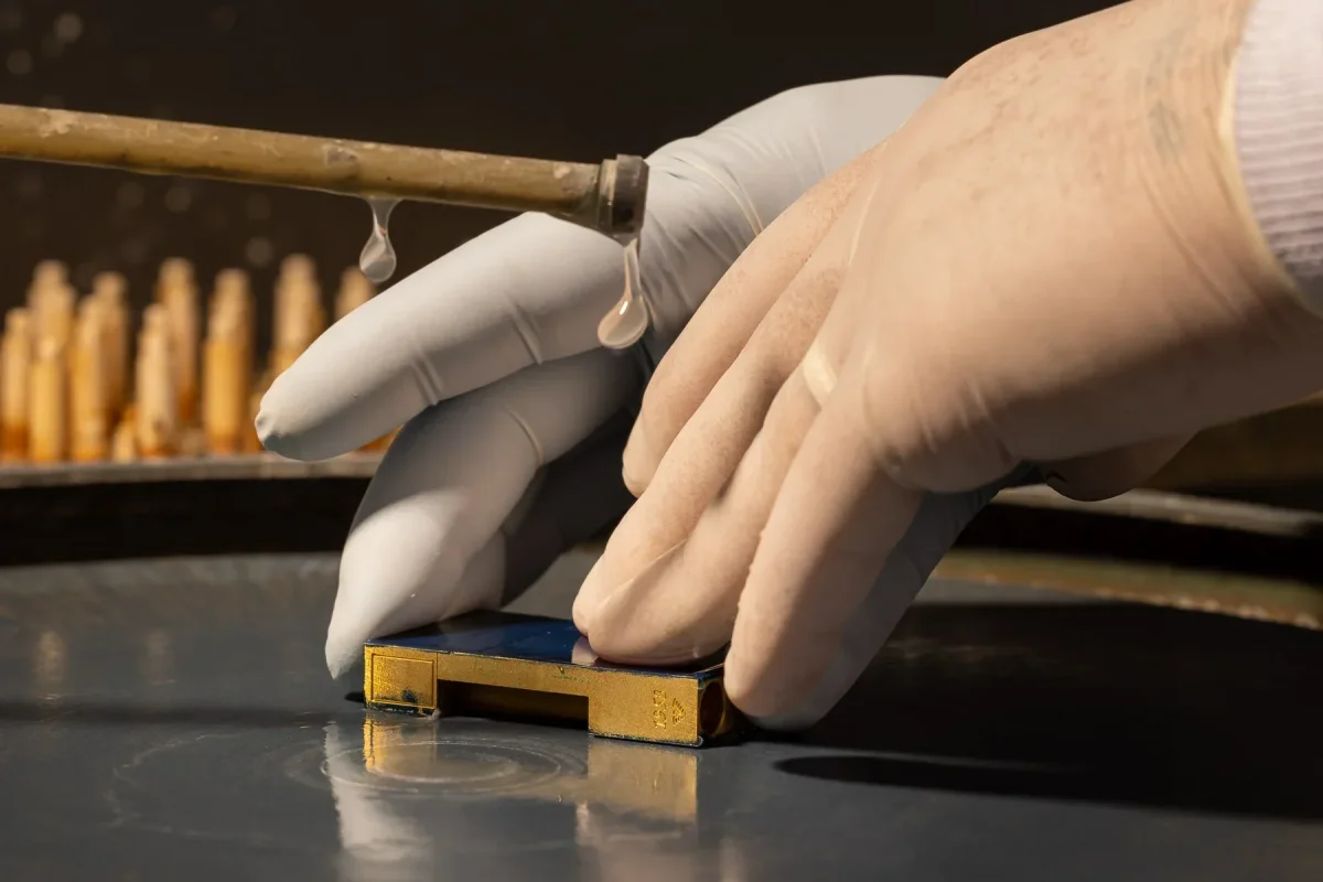 S.t.dupont accendino ligne 1 ottone Made in France Cling 51x37x12 mm Nero ORO - immagine 7