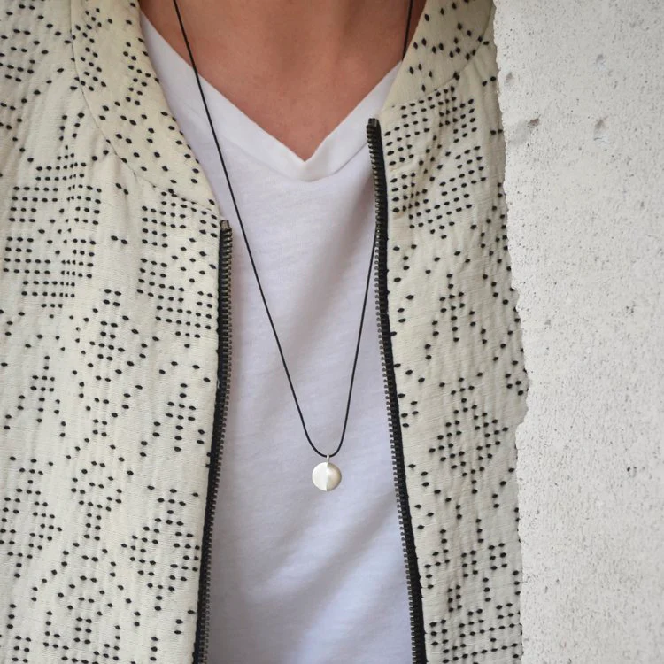 Collana corda con ciondolo MOON - immagine 3