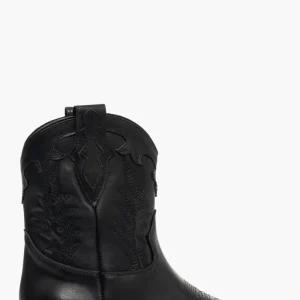 Stivaletti pelle nero  con ricami 298