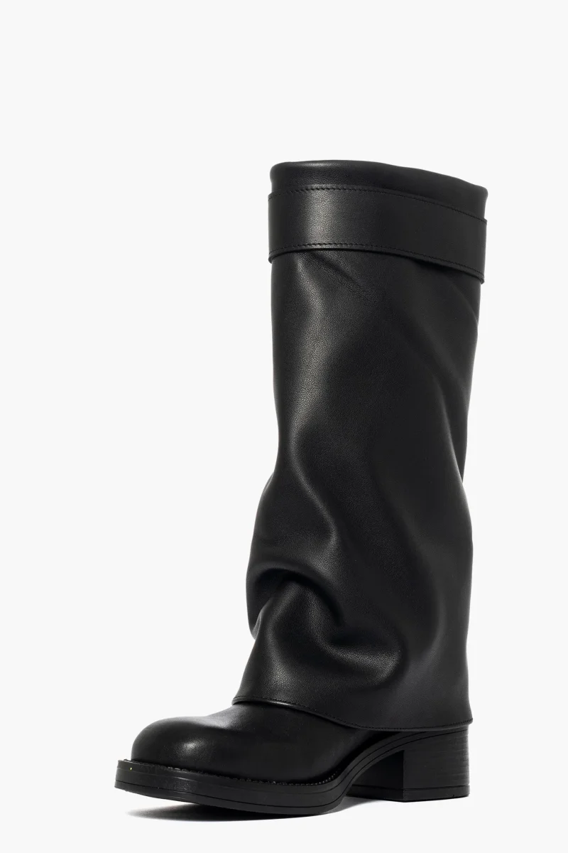 Stivale pelle nero con risvolto e fibbia Valentina - immagine 4