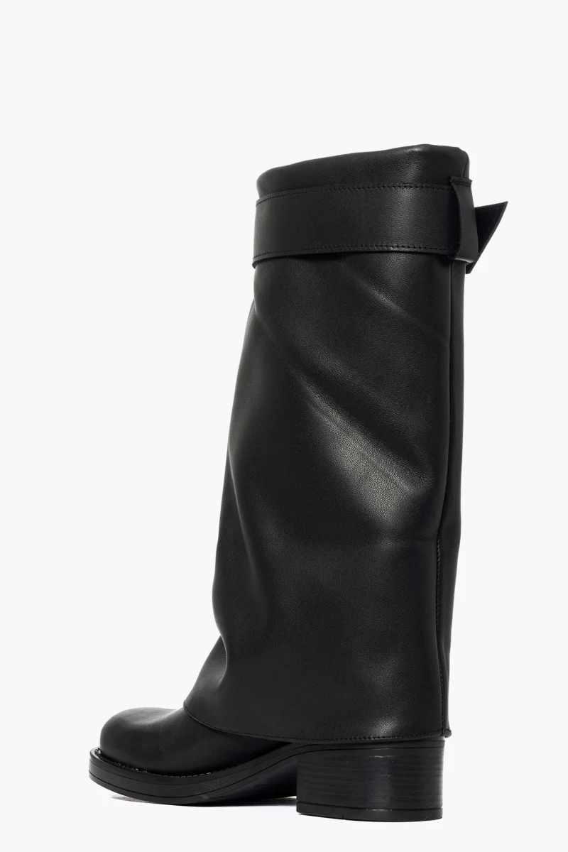 Stivale pelle nero con risvolto e fibbia Valentina - immagine 5