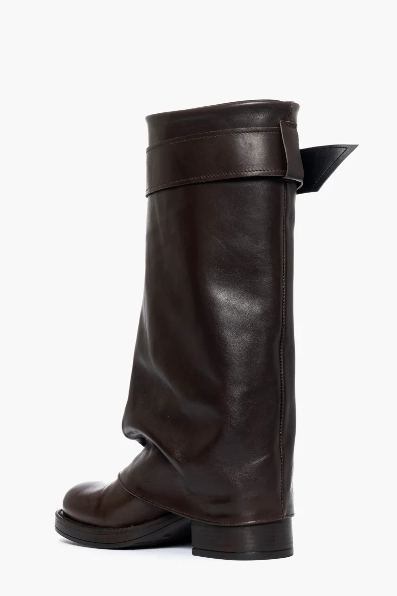 Stivale in pelle testa di moro con fibbia Valentina - immagine 5