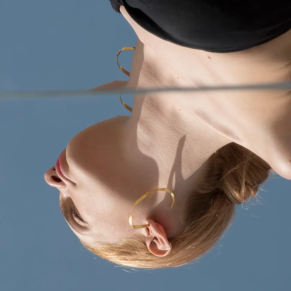 Orecchini a cerchio FOLDINGS large - immagine 4