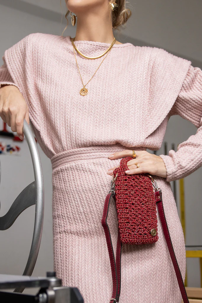 Porta cellulare tracolla KEISI Apple red - immagine 3