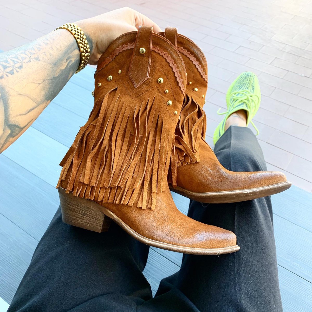 Stivali Oldwest 100 camoscio cuoio con frange e borchie