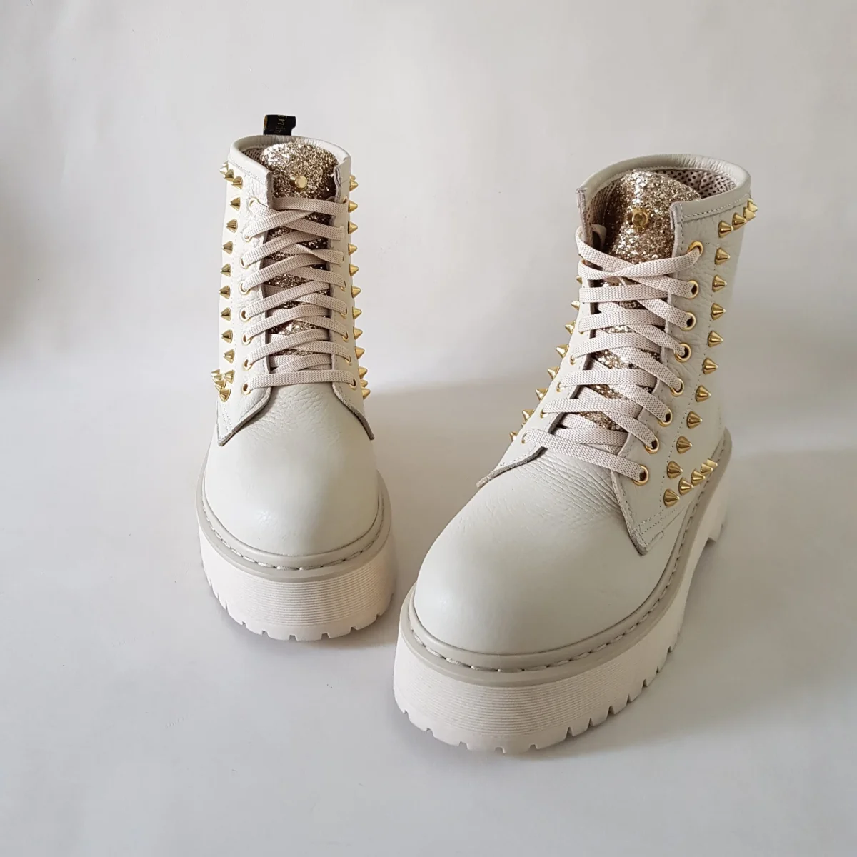 Stivaletti Oxford 84 pelle beige con glitter e borchie oro - immagine 5