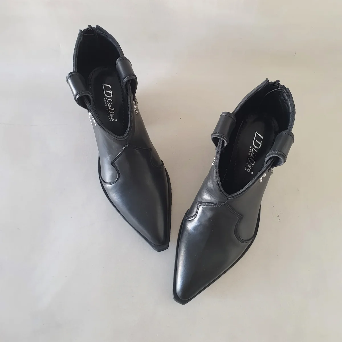 Stivaletti Stephan 12 pelle nero con borchie argento - immagine 6