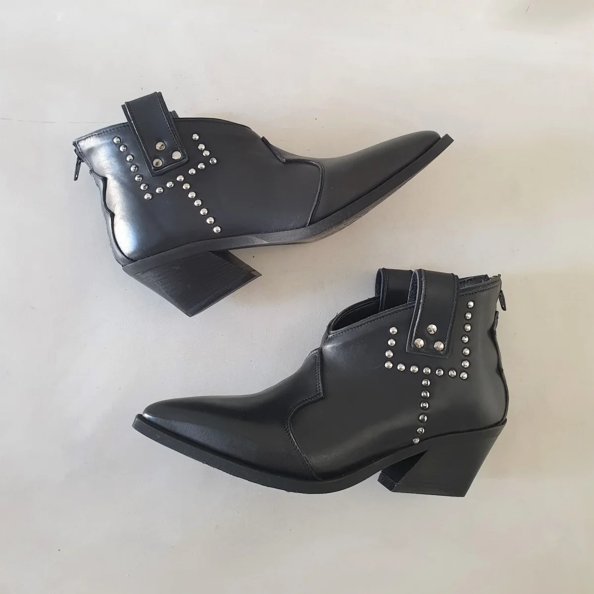 Stivaletti Stephan 12 pelle nero con borchie argento - immagine 3