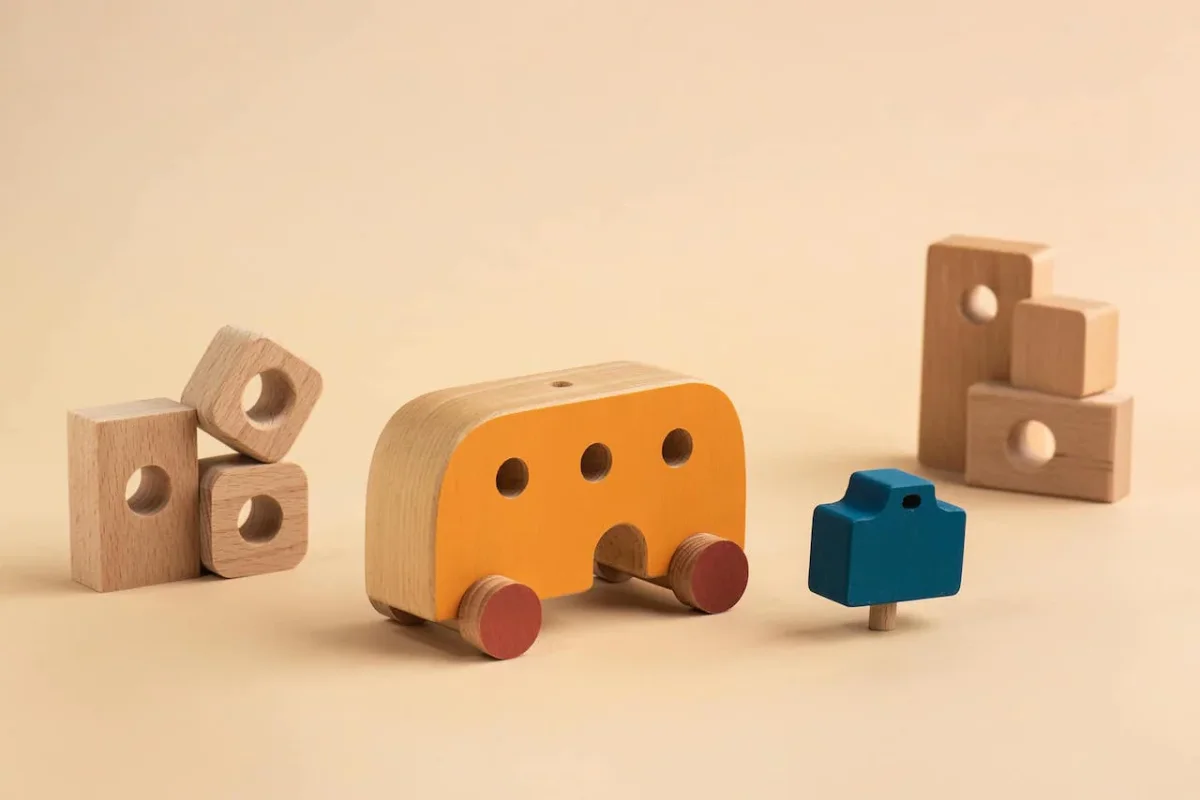 TRAVEL CAR - Macchinina di legno per bambini - immagine 3