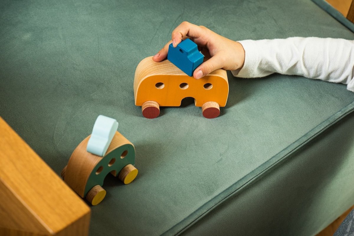 TRAVEL CAR - Macchinina di legno per bambini - immagine 9