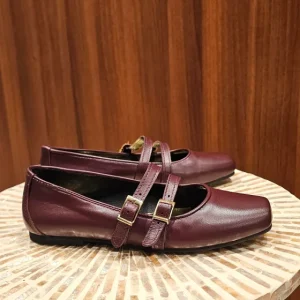 Ballerina pelle borgogna con cinturini Annina