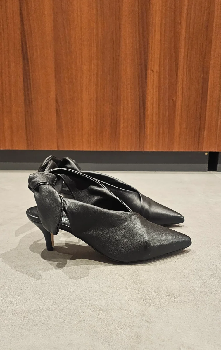 Chanel pelle nero con fiocco 2426