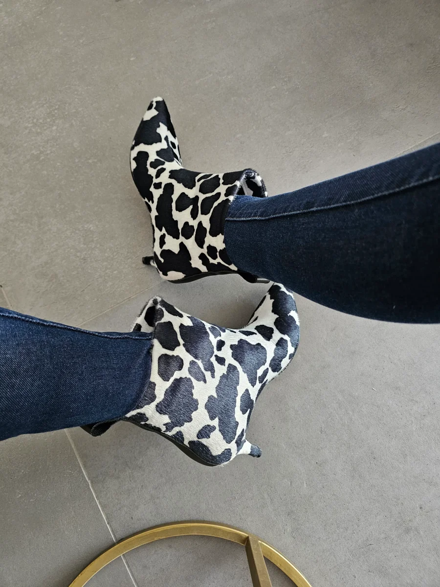 Tronchetti 2504 in cavallino mucca bianco/nero - immagine 6