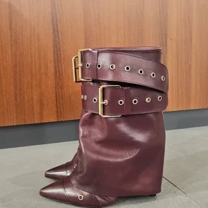 Stivaletti pelle borgogna con risvolto e fibbie Capocabana 20