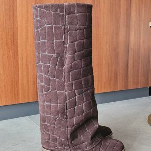 Stivale con risvoto e rialzo interno camoscio cocco marrone Roma 2025