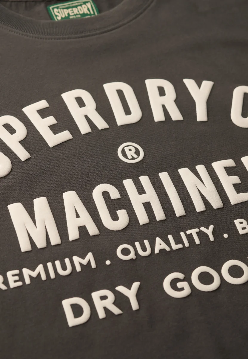 Superdry T-shirt Uomo Machined Goods Workwear Tee in Cotone Nero - immagine 4