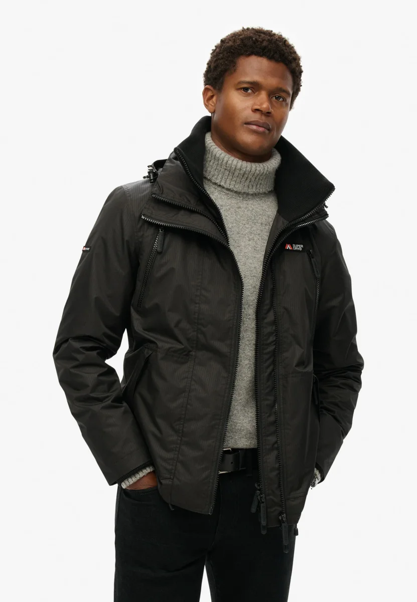 Superdry Giacca Windbreaker con Cappuccio Hooded Mountain nero